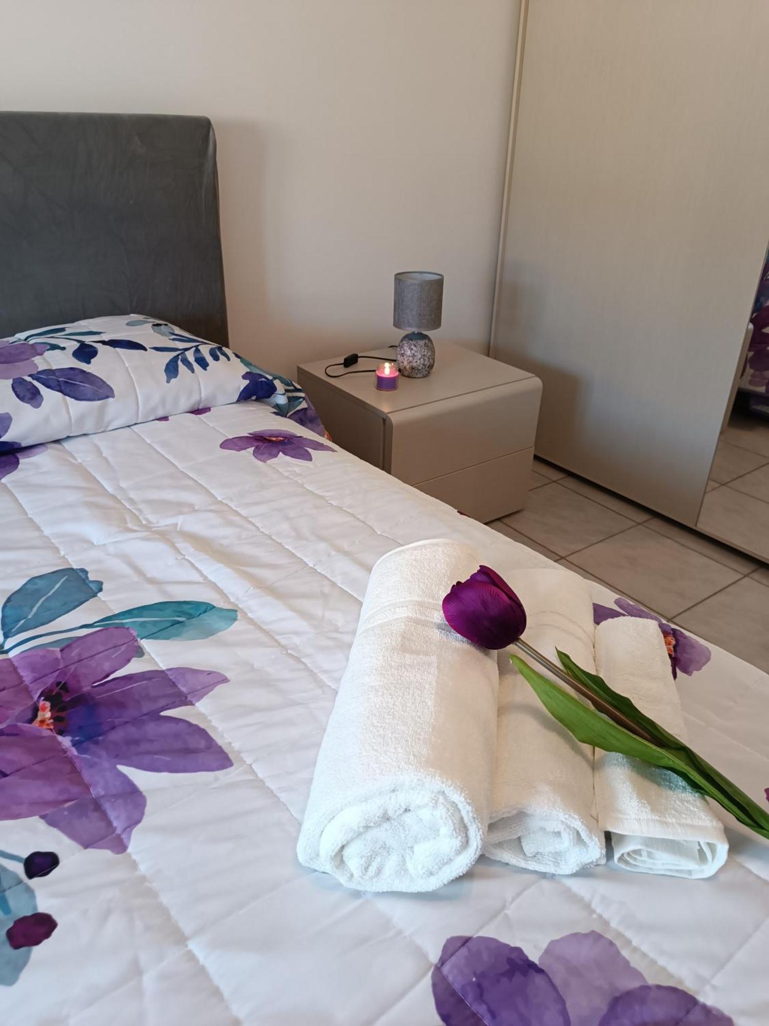 Ale'S House Apartment Monserrato Ngoại thất bức ảnh